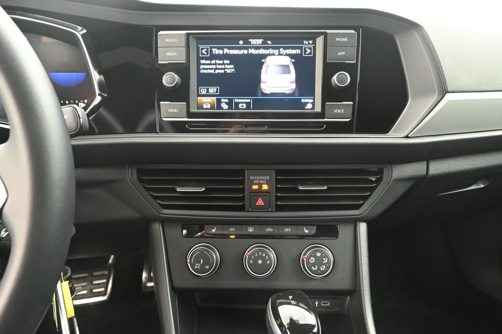 Used 2024 Volkswagen Jetta Sport FWD image 12