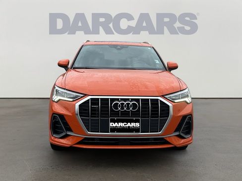 Used 2023 Audi Q3 2.0T Premium image 2