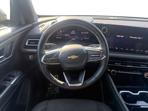Certified 2024 Chevrolet Traverse LT FWD image 13