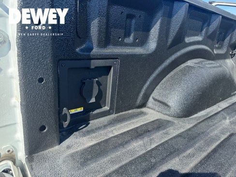 Used 2023 Ford F150 Lariat w/ Equipment Group 502A High image 31