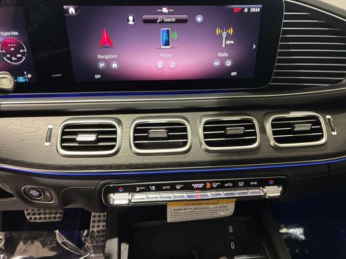 New 2026 Mercedes-Benz GLS 450 4MATIC image 9