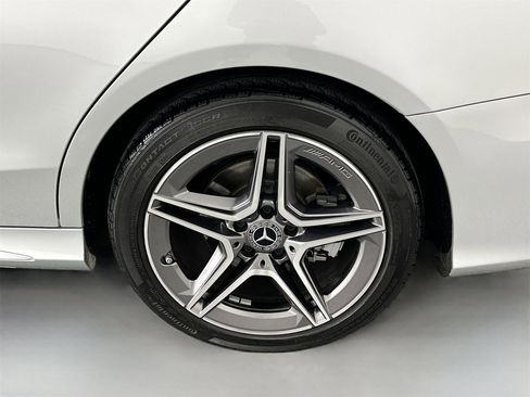 Used 2021 Mercedes-Benz C 300 4MATIC Sedan image 12