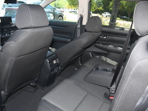 Used 2025 Honda CR-V EX image 13