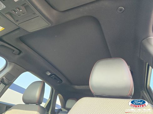 New 2025 Ford Escape ST-Line Select w/ Tech Pack #2 image 7