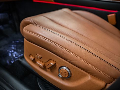 Used 2025 Genesis GV80 2.5T Prestige image 44