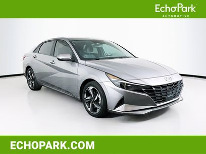 Used 2023 Hyundai Elantra SEL w/ Convenience Package