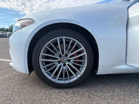 Used 2019 Alfa Romeo Giulia Ti w/ Quick Order Package 22X Lusso AWD/4WD image 24