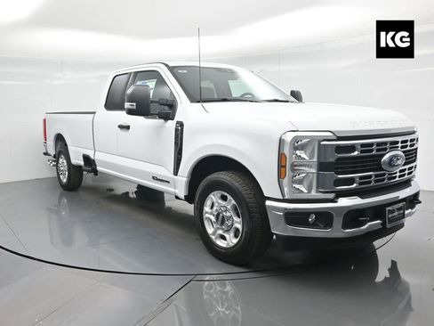 New 2026 Ford F350 XLT image 1