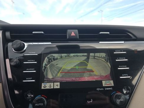 Certified 2020 Toyota Camry XLE image 19