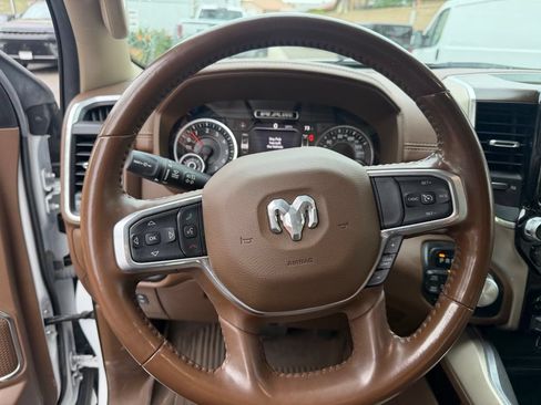 Used 2021 RAM 1500 Laramie AWD/4WD image 23