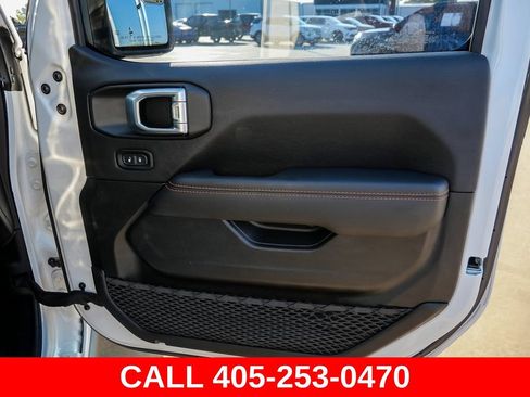 Used 2021 Jeep Gladiator Mojave AWD/4WD image 23