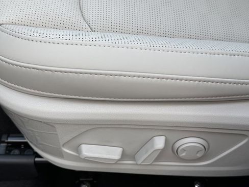 New 2026 Kia Sorento EX AWD/4WD image 16