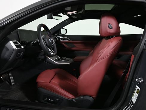 Used 2026 BMW 440i xDrive Coupe w/ Premium Package AWD/4WD image 3