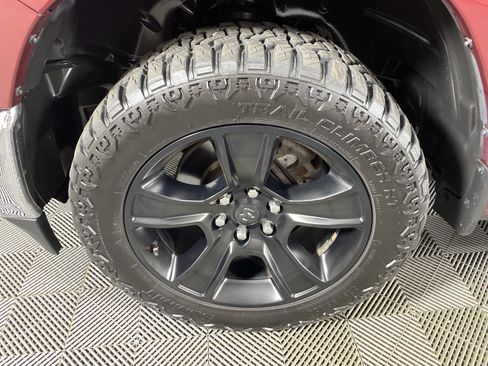 Used 2019 RAM 1500 Big Horn AWD/4WD image 12