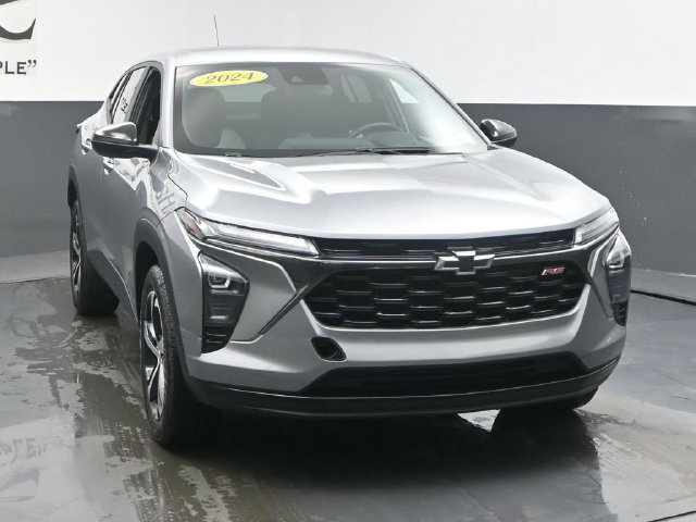 Used 2024 Chevrolet Trax RS w/ Driver Confidence Package FWD image 55
