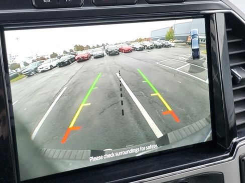 Used 2022 Ford F350 Lariat w/ Chrome Package image 28