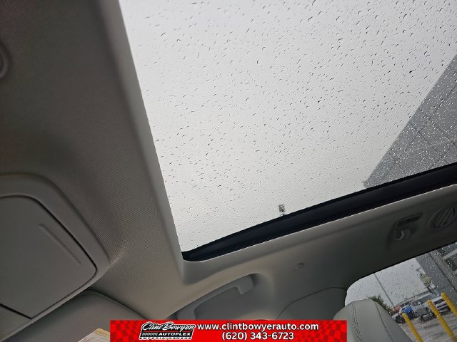 Used 2026 Ford Explorer Platinum w/ LUX Leather Package AWD/4WD image 22