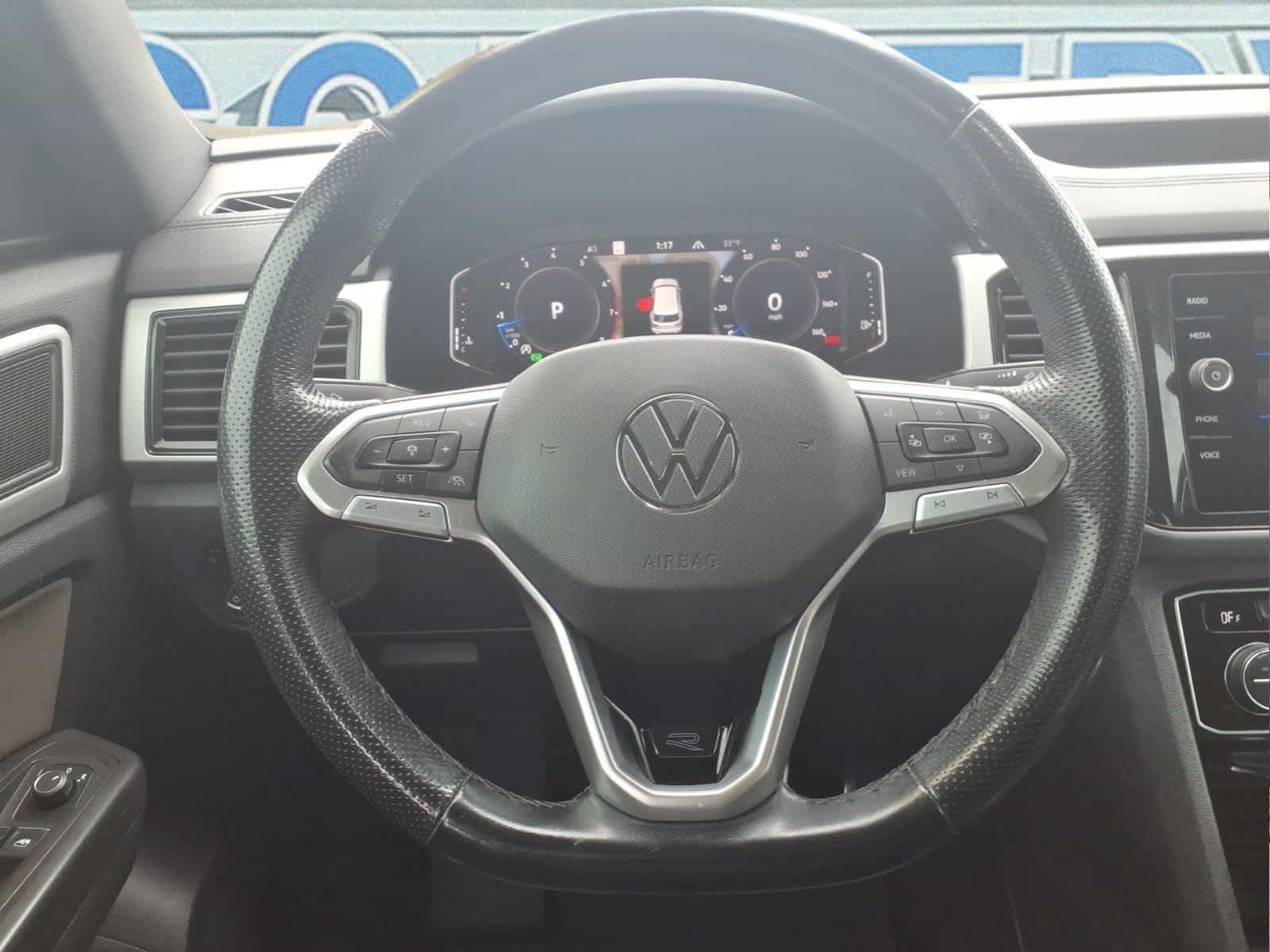 Used 2022 Volkswagen Atlas Cross Sport SEL R-Line AWD/4WD image 15