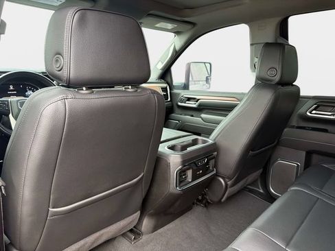Used 2024 GMC Sierra 2500 Denali w/ Denali Reserve Package AWD/4WD image 13