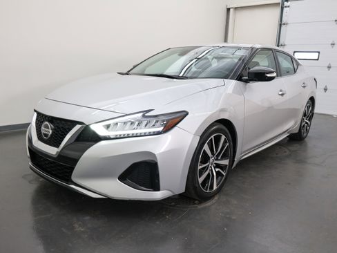 Used 2021 Nissan Maxima 3.5 SV w/ Floor Mat Group FWD image 7