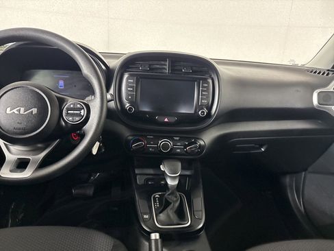 Used 2024 Kia Soul LX image 21