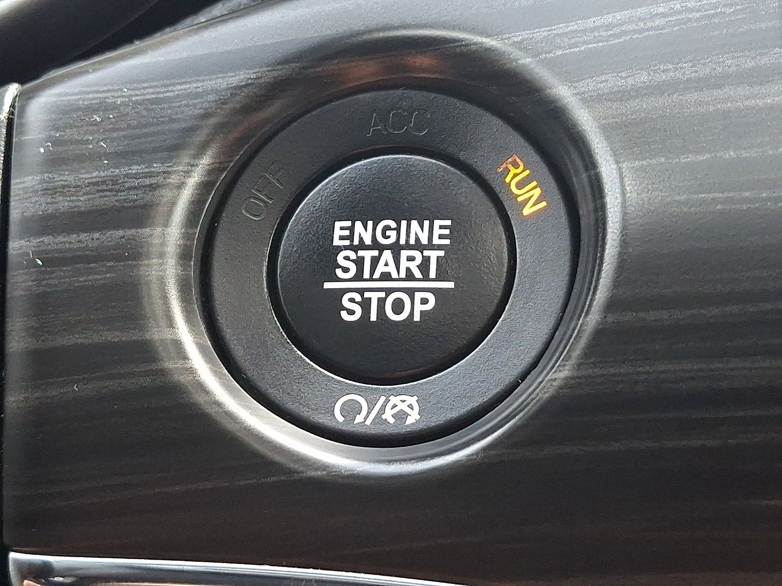 Used 2020 Jeep Grand Cherokee Limited AWD/4WD image 24