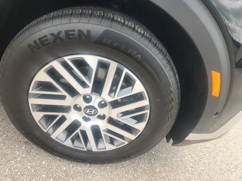 Used 2026 Hyundai Palisade SEL FWD image 3