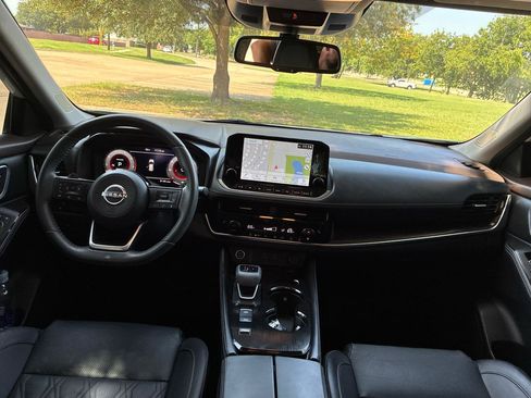 Used 2023 Nissan Rogue Platinum FWD image 35