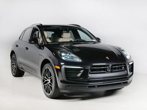 New 2026 Porsche Macan AWD/4WD image 7
