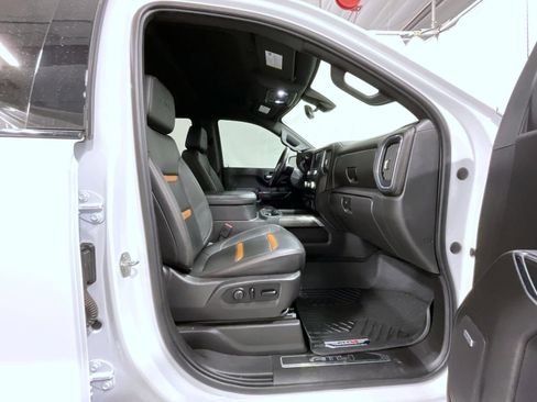 Used 2020 GMC Sierra 1500 AT4 w/ AT4 Premium Package image 16