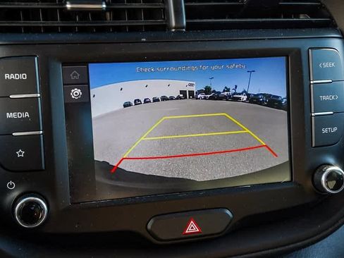 Used 2023 Kia Soul LX w/ LX Technology Package image 26