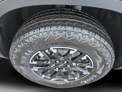 New 2026 Chevrolet Traverse Z71 image 10