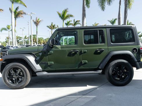 Used 2021 Jeep Wrangler Unlimited Sport image 23