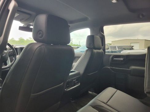 Used 2020 GMC Sierra 1500 SLT w/ SLT Premium Package AWD/4WD image 9