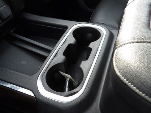 Used 2019 GMC Sierra 1500 SLT w/ SLT Premium Plus Package image 27