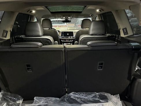 New 2026 Volkswagen Atlas SEL image 18