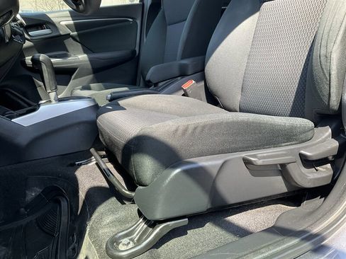 Used 2018 Honda Fit LX image 23