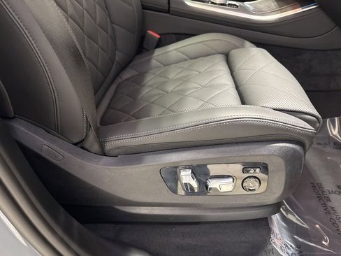 Used 2025 BMW X5 xDrive40i w/ M Sport Package image 43