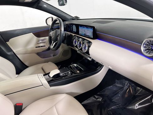 Used 2022 Mercedes-Benz A 220 A 220 image 28