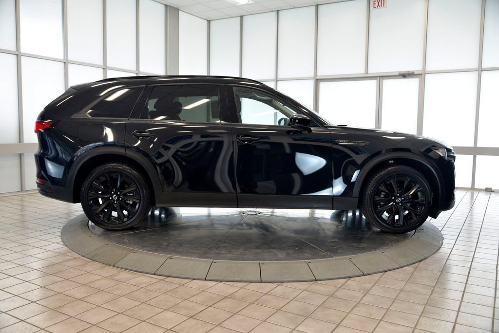 Certified 2025 MAZDA CX-90 Plug-In Hybrid w/Premium Sport AWD/4WD image 9