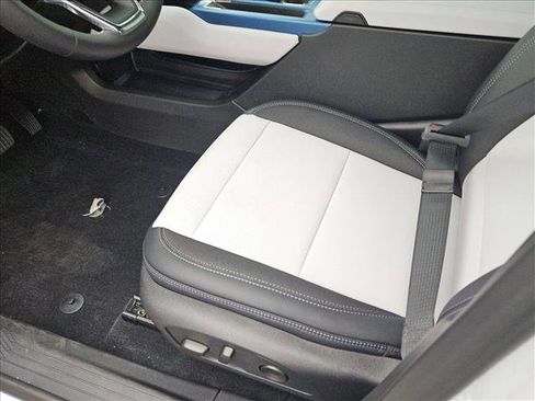 New 2026 Chevrolet Equinox EV LT image 4