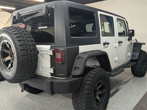 Used 2012 Jeep Wrangler Unlimited Sport AWD/4WD image 4