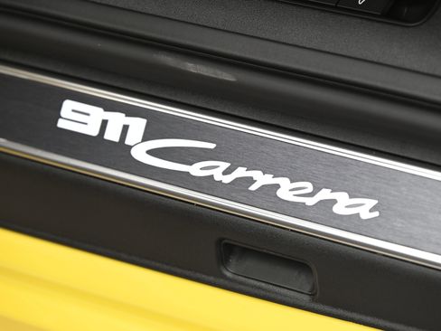 Used 2024 Porsche 911 Carrera image 24