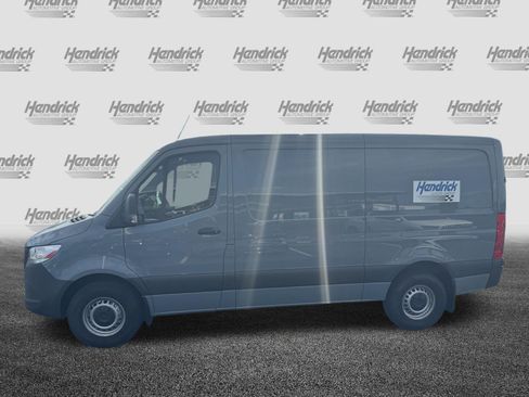 Used 2025 Mercedes-Benz Sprinter 2500 image 9