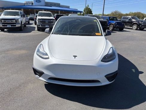 Used 2024 Tesla Model Y Long Range image 10