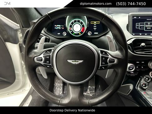 Used 2020 Aston Martin V8 Vantage Coupe image 20