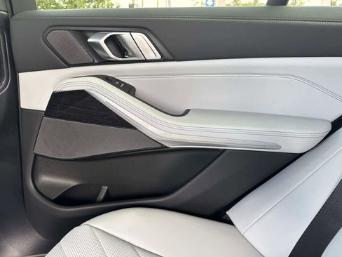 New 2026 BMW X5 xDrive40i w/ M Sport Package image 14