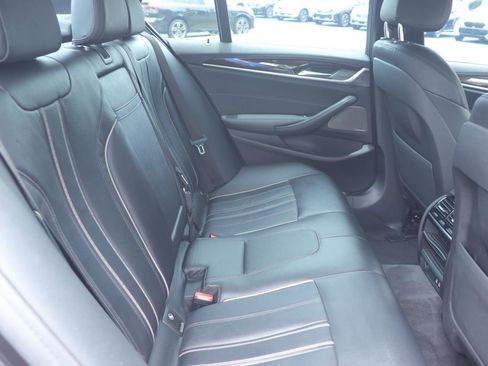 Used 2020 BMW 540i w/ M Sport Package RWD image 17