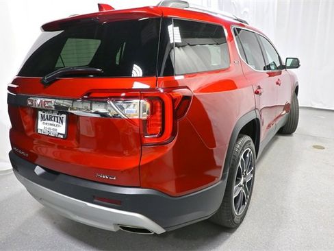 Used 2022 GMC Acadia SLT w/ Technology Package image 3