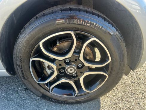 Used 2018 smart fortwo electric drive image 40